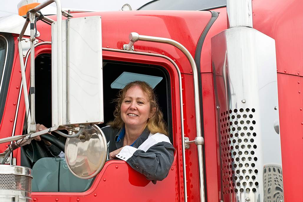 Female truck drivers - women in trucking